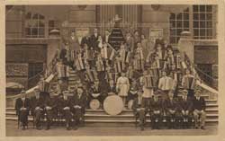 henin lietard symphonie ouvriere accordeonistes 1932 mairie carte postale animée cp cpa